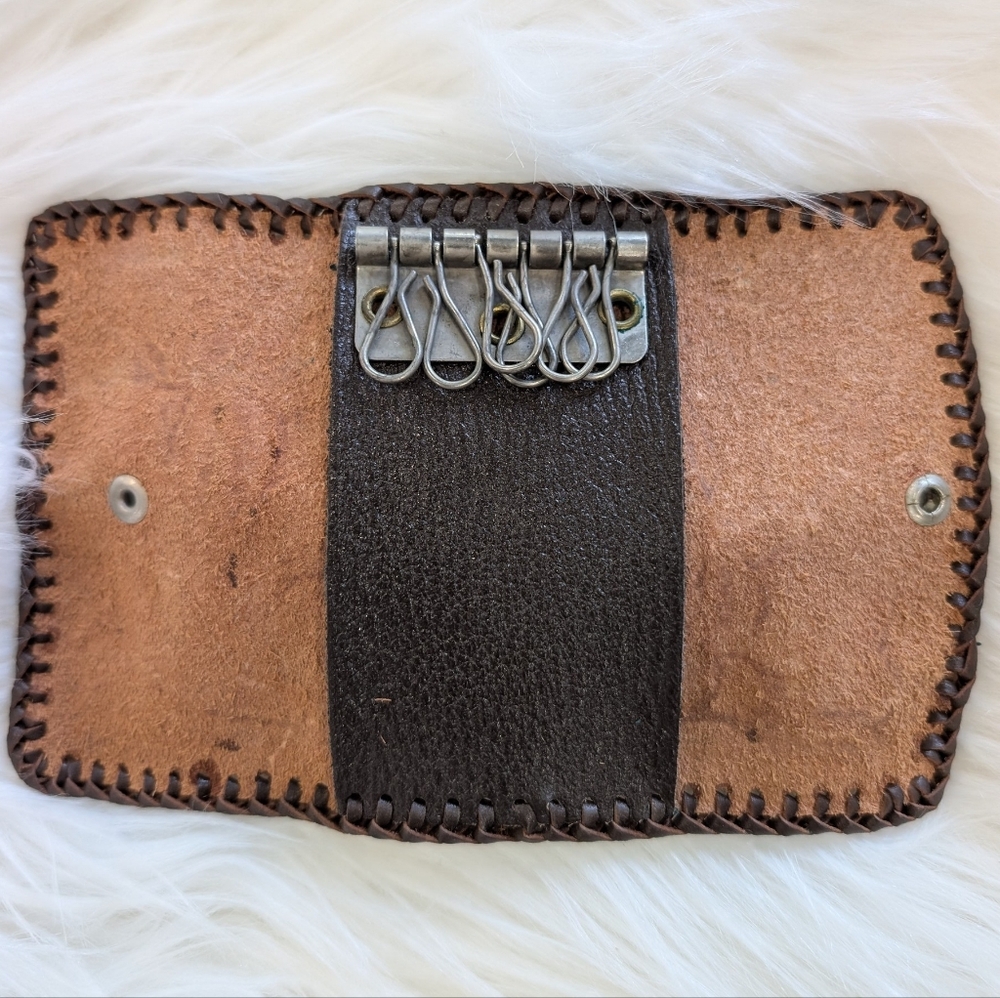 Vintage Tooled Leather Tri-Fold 6 Key Holder